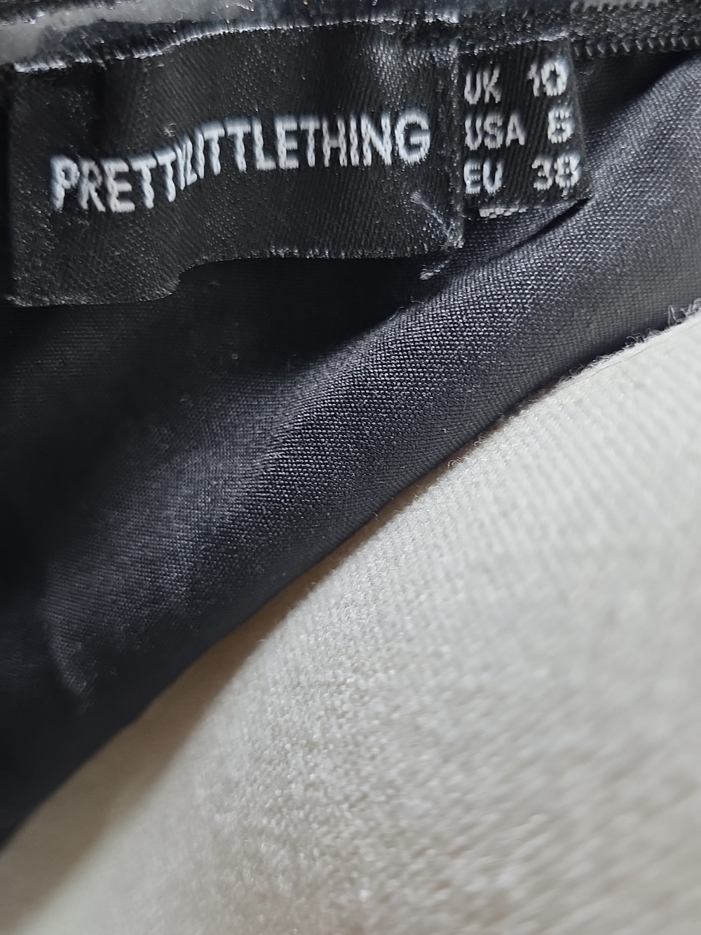 PrettyLittleThing Strapless Black Sweetheart Draped Evening Dress - Picture 10 of 10